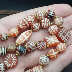 Antique HIMALAYAN Indo Tibetan Central Asian Etched Agate beads Necklace 4ED-A-
