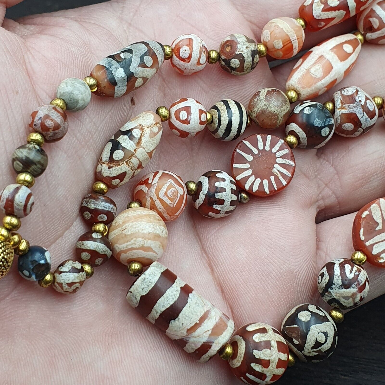 Antique HIMALAYAN Indo Tibetan Central Asian Etched Agate beads Necklace 4ED-A-