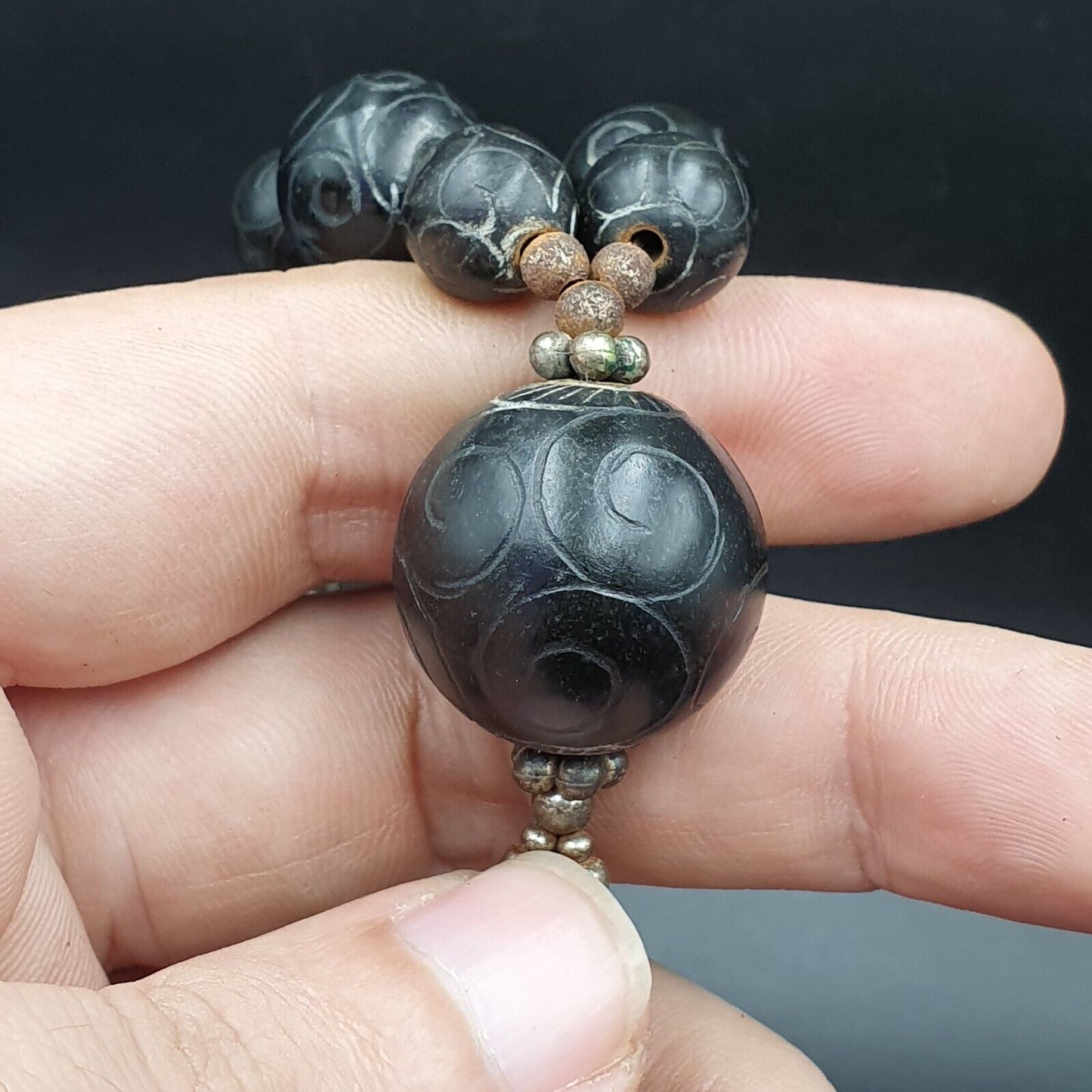 Antike chinesische Schnitzerei Jade tibetische Nephrit Jade Perlen Halskette