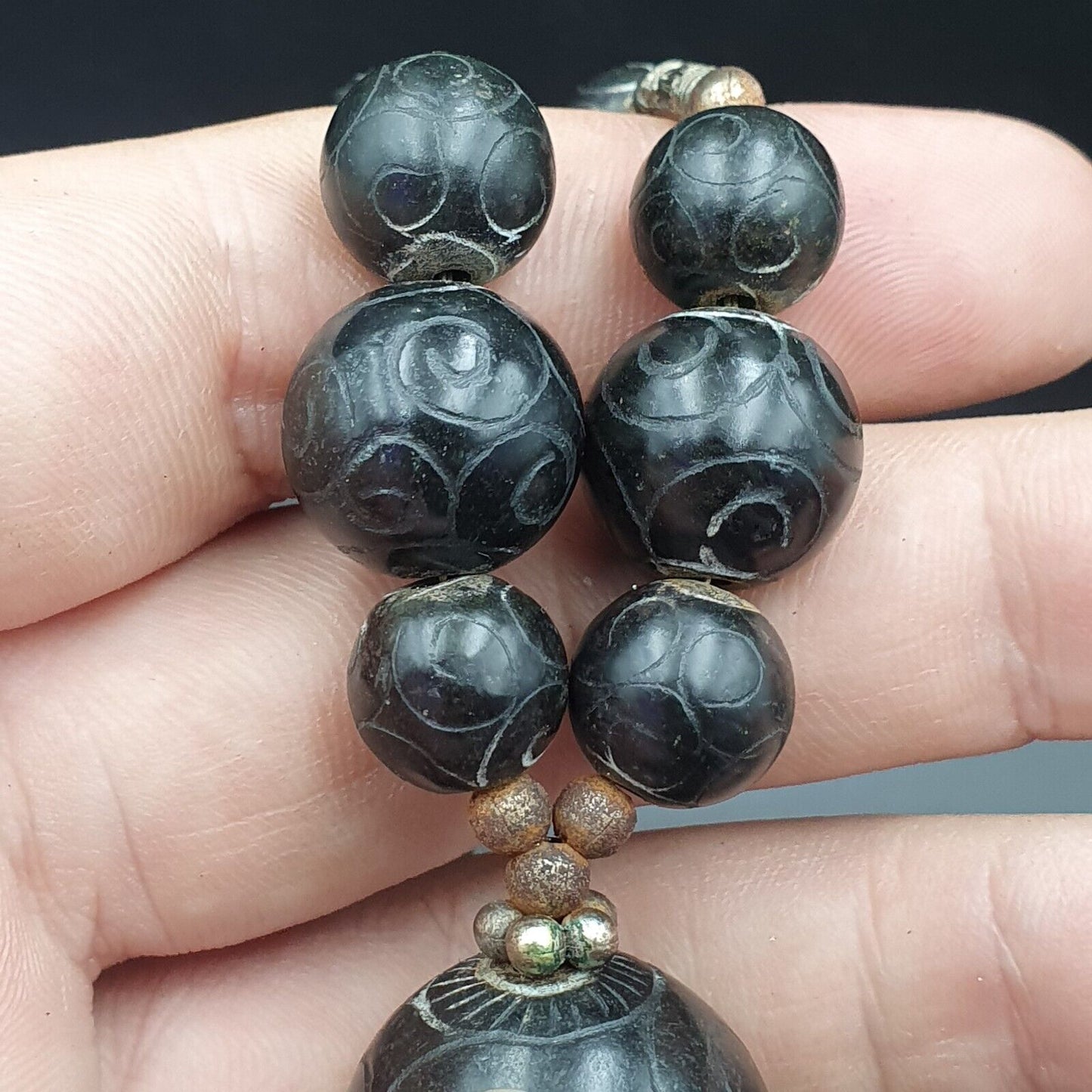 Antike chinesische Schnitzerei Jade tibetische Nephrit Jade Perlen Halskette