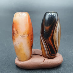 Very Rare Patterns 2 Red Agate Beads Vintage Himalayan Indo Tibetan Amulet Beads