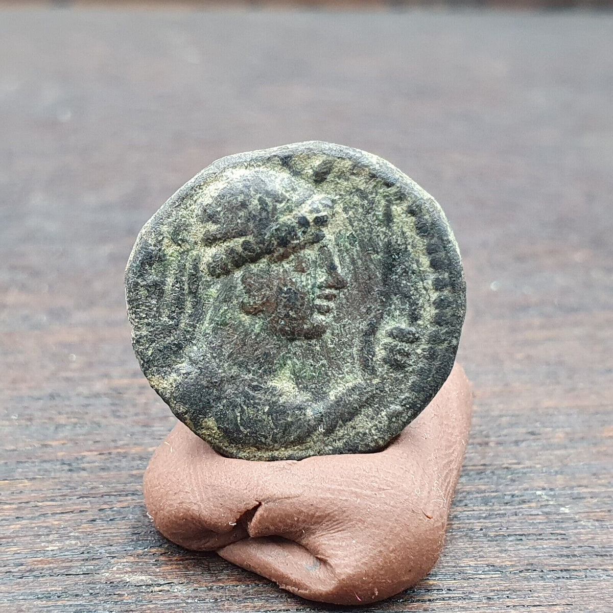 Genuine ANCIENT GREEK ROMAN BYZANTINE KUSHAN Coin Green Patina coin C13