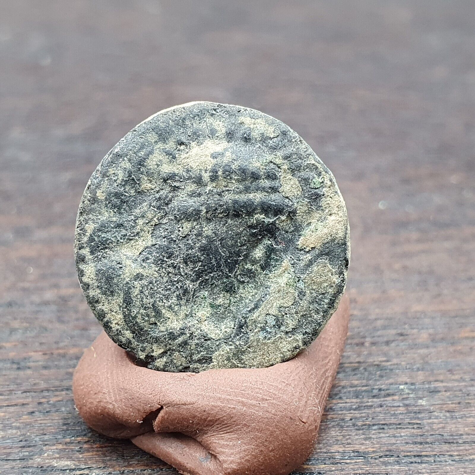 Genuine ANCIENT GREEK ROMAN BYZANTINE KUSHAN Coin Green Patina coin C14