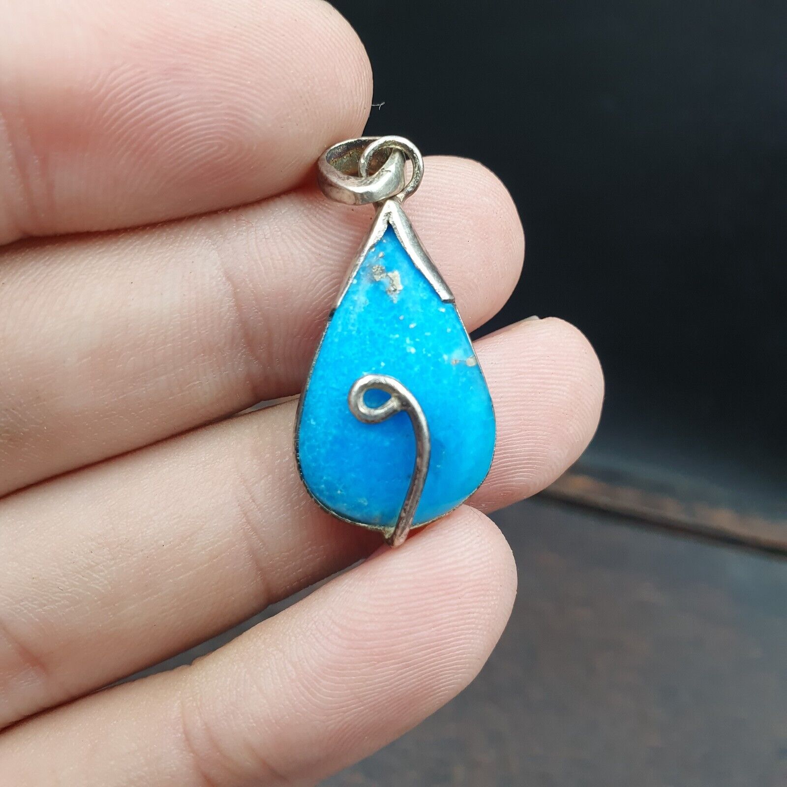 Beautiful Natural Blue Turquois Sterling Silver Pendant Necklace