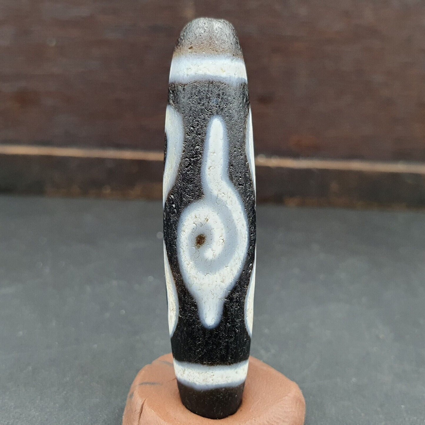 西藏 4 眼古董天珠老護身符瑪瑙稀有圖案西藏 gzi 吊墜