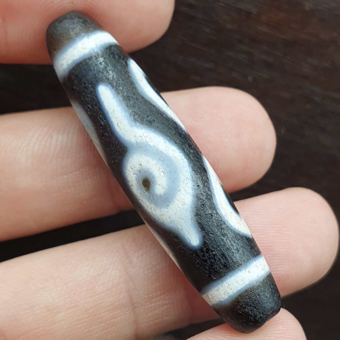 西藏 4 眼古董天珠老護身符瑪瑙稀有圖案西藏 gzi 吊墜