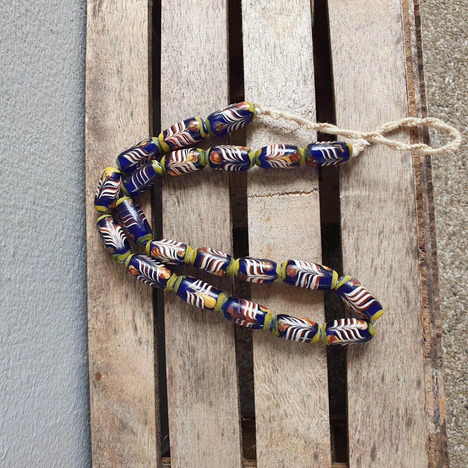 Lot 5 vintage Blue Fancy Feather Pattern glass beads Necklace