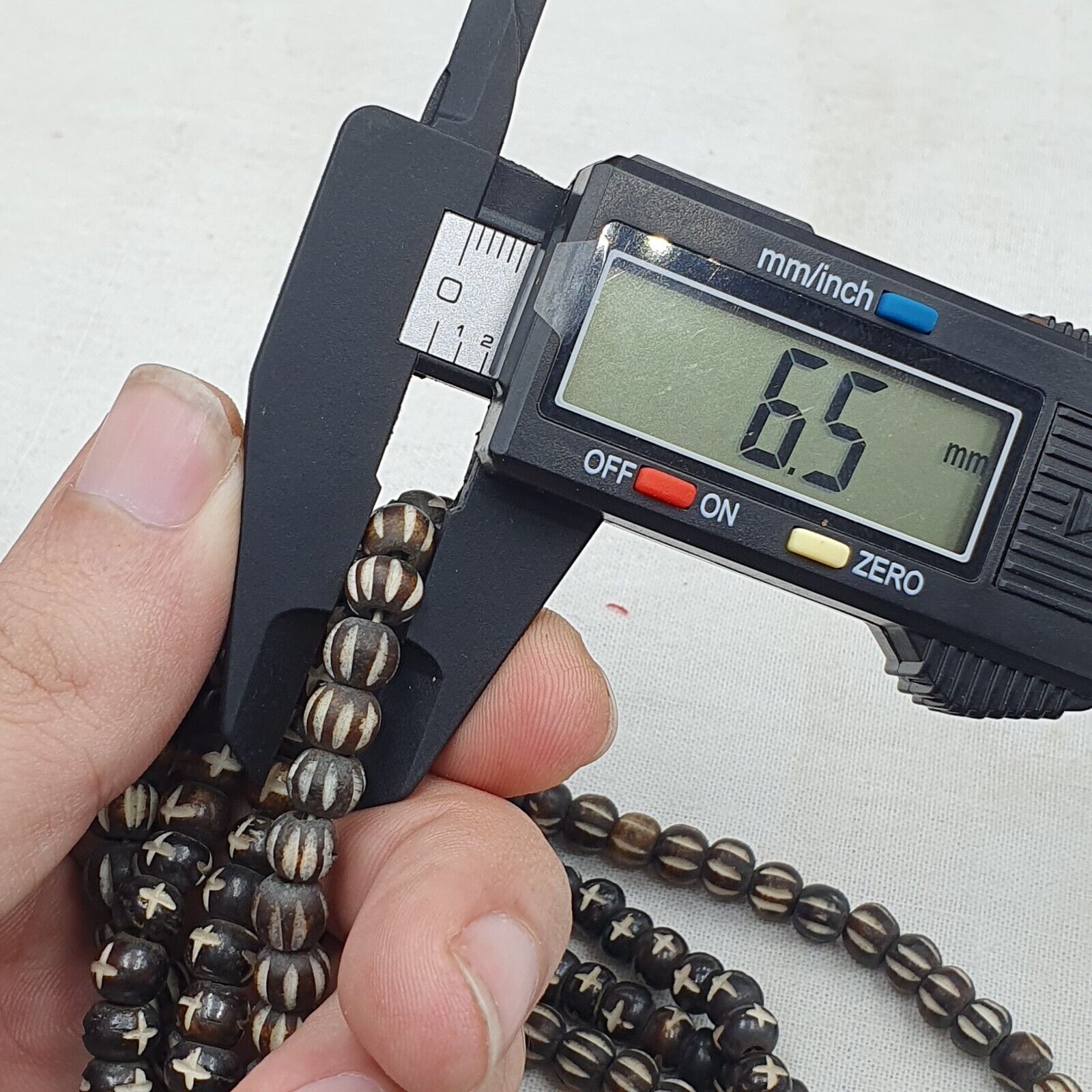 Lot 2 Old Tibetan Chinese Carved Necklace Tribal Carving Beads Strands #B13