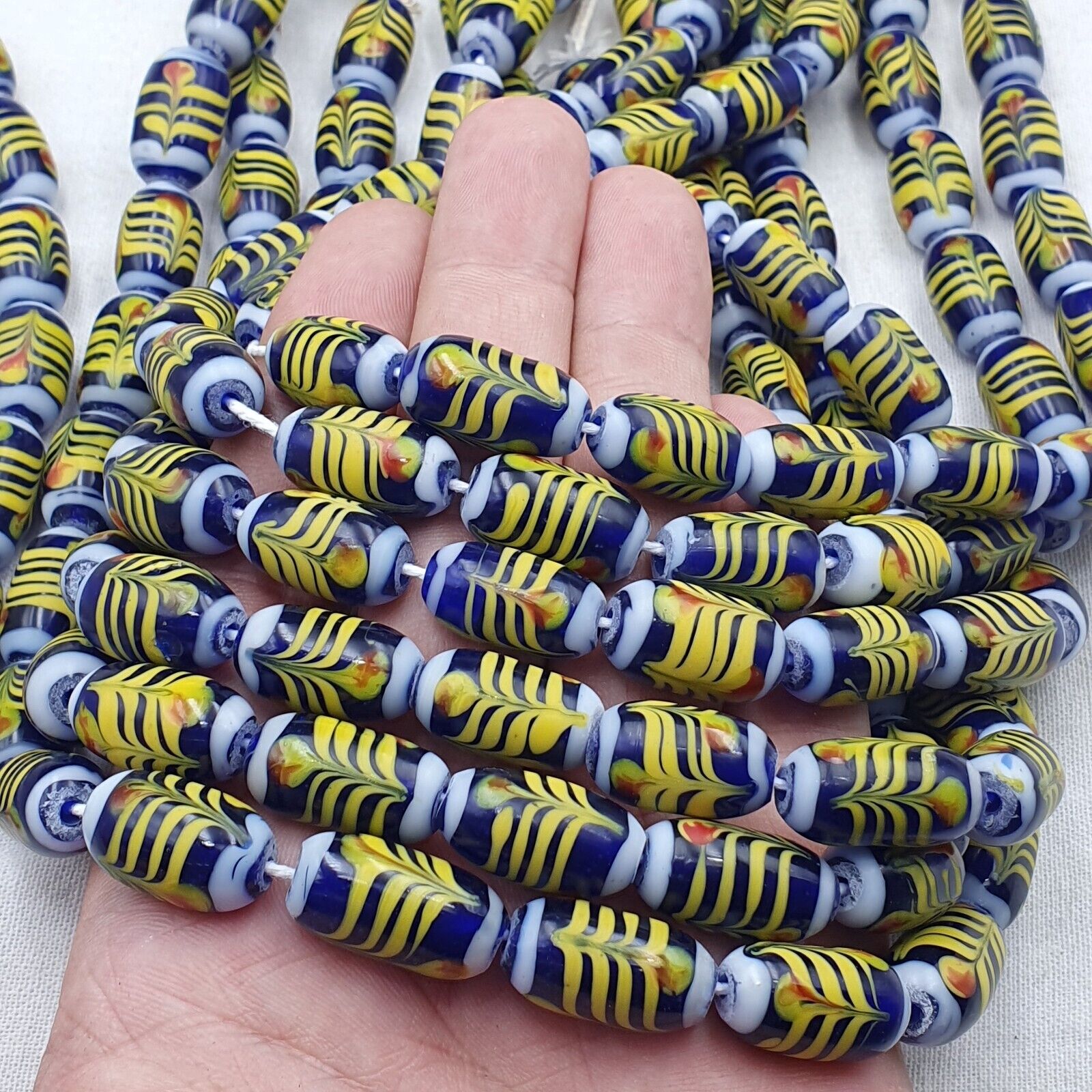 vintage Blue Fancy Feather Pattern glass beads Strand Necklace