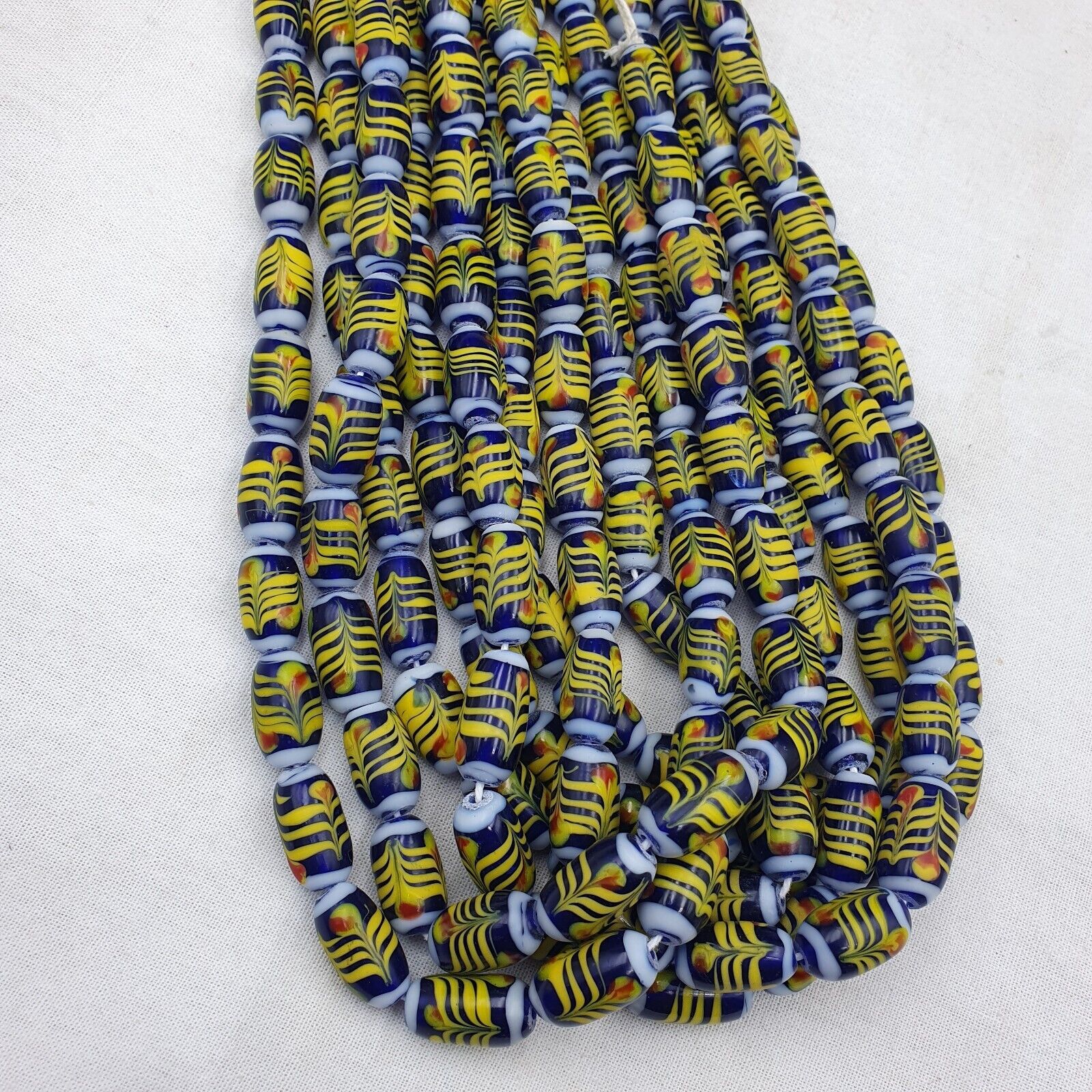 vintage Blue Fancy Feather Pattern glass beads Strand Necklace