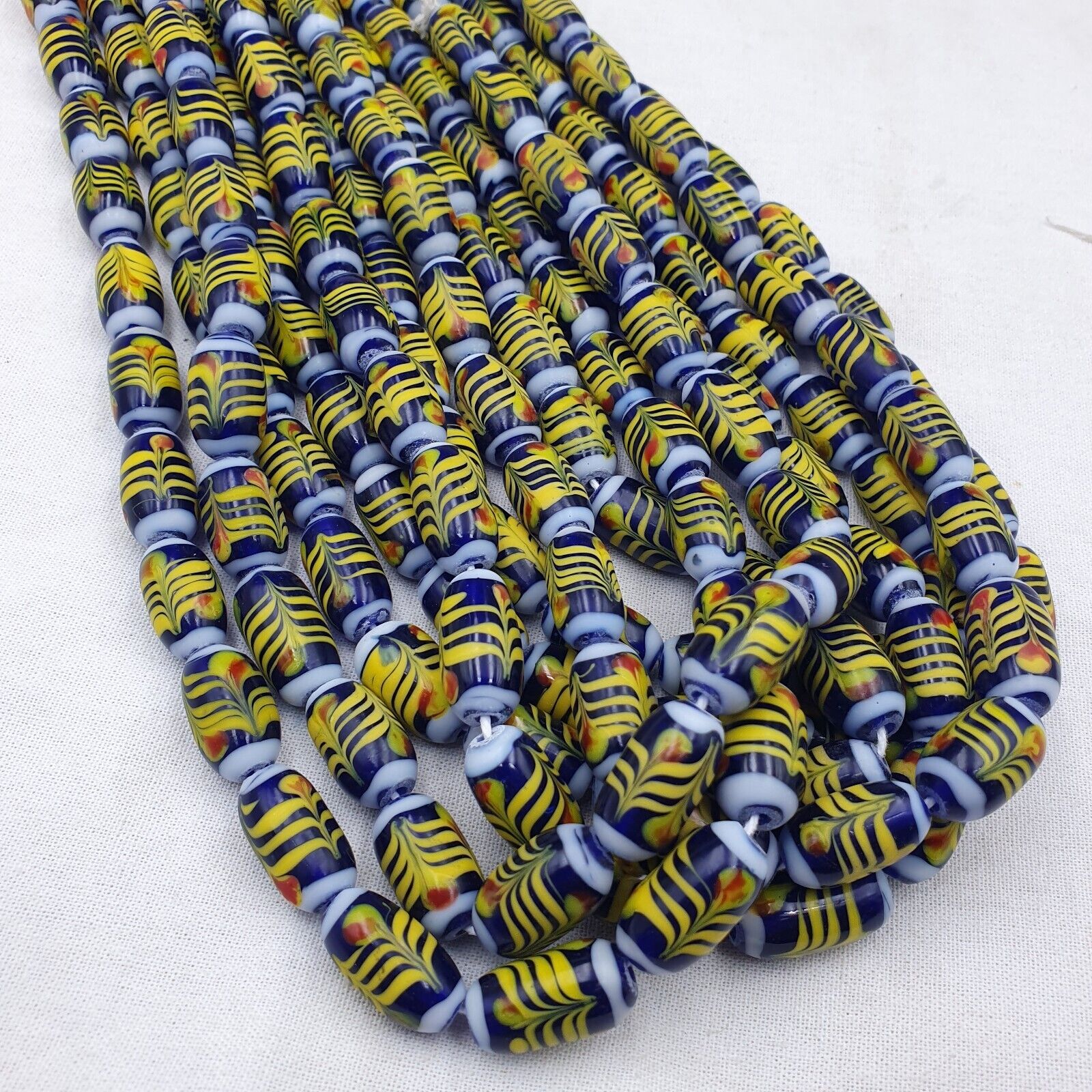 vintage Blue Fancy Feather Pattern glass beads Strand Necklace