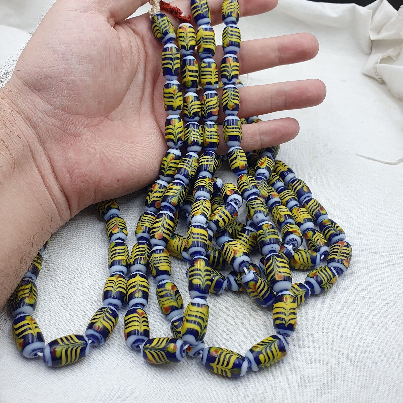 vintage Blue Fancy Feather Pattern glass beads Strand Necklace