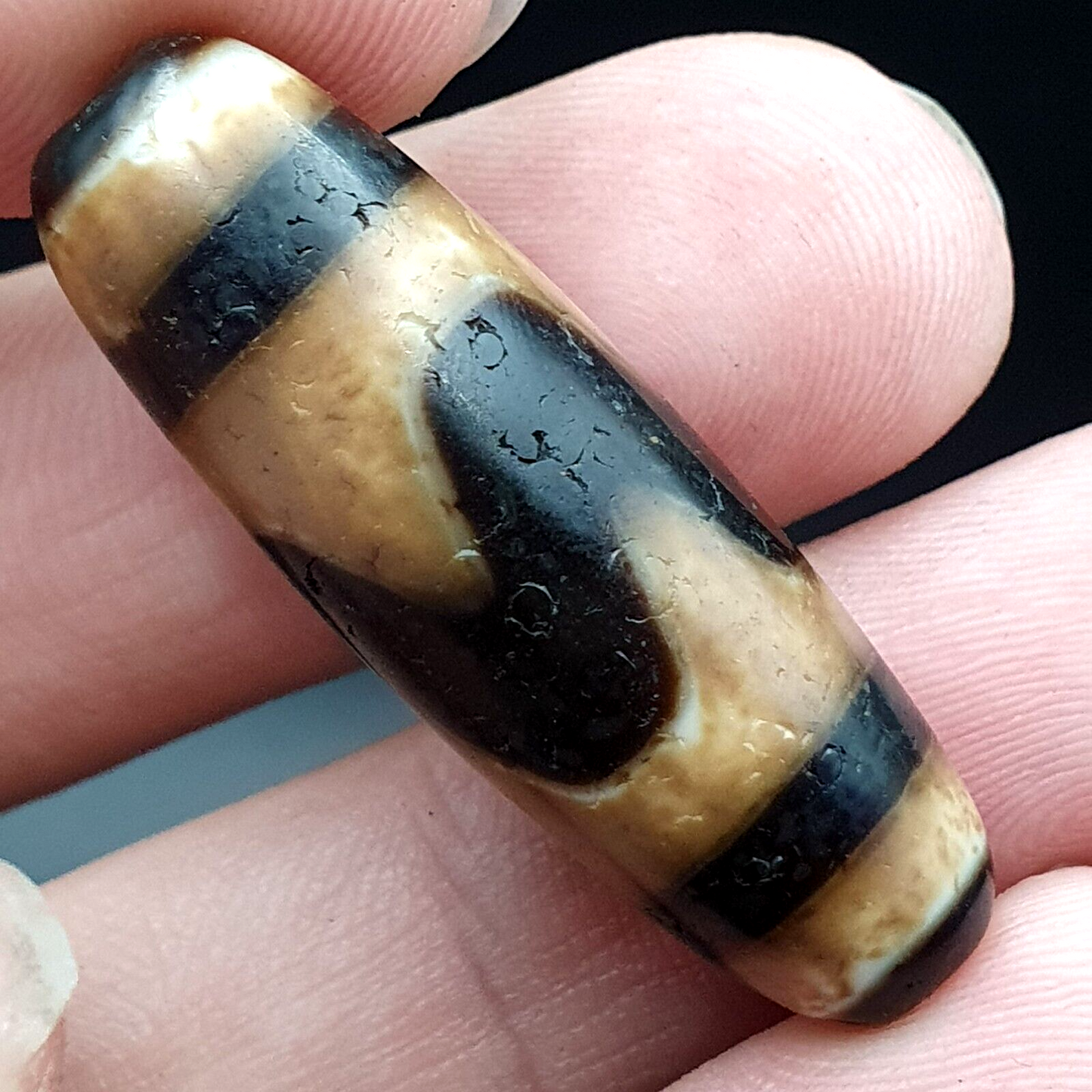 西藏古董天珠老護身符瑪瑙稀有圖案西藏天珠吊墜