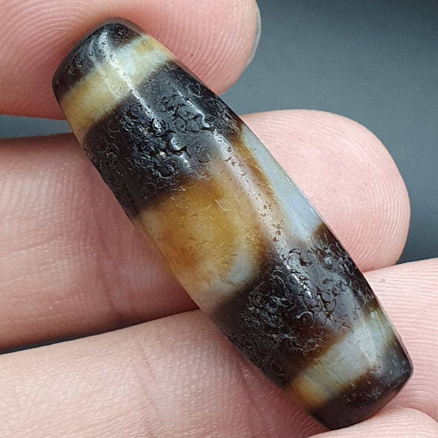 非常罕見的西藏天珠老護身符瑪瑙眼睛圖案西藏天珠吊墜