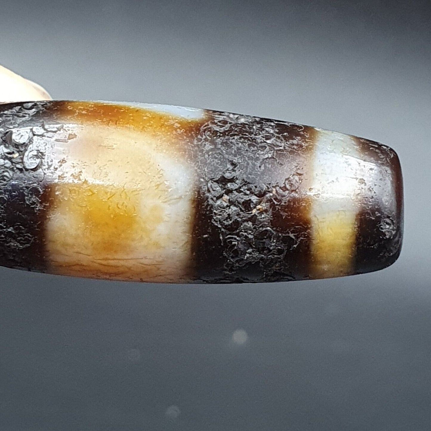 非常罕見的西藏天珠老護身符瑪瑙眼睛圖案西藏天珠吊墜