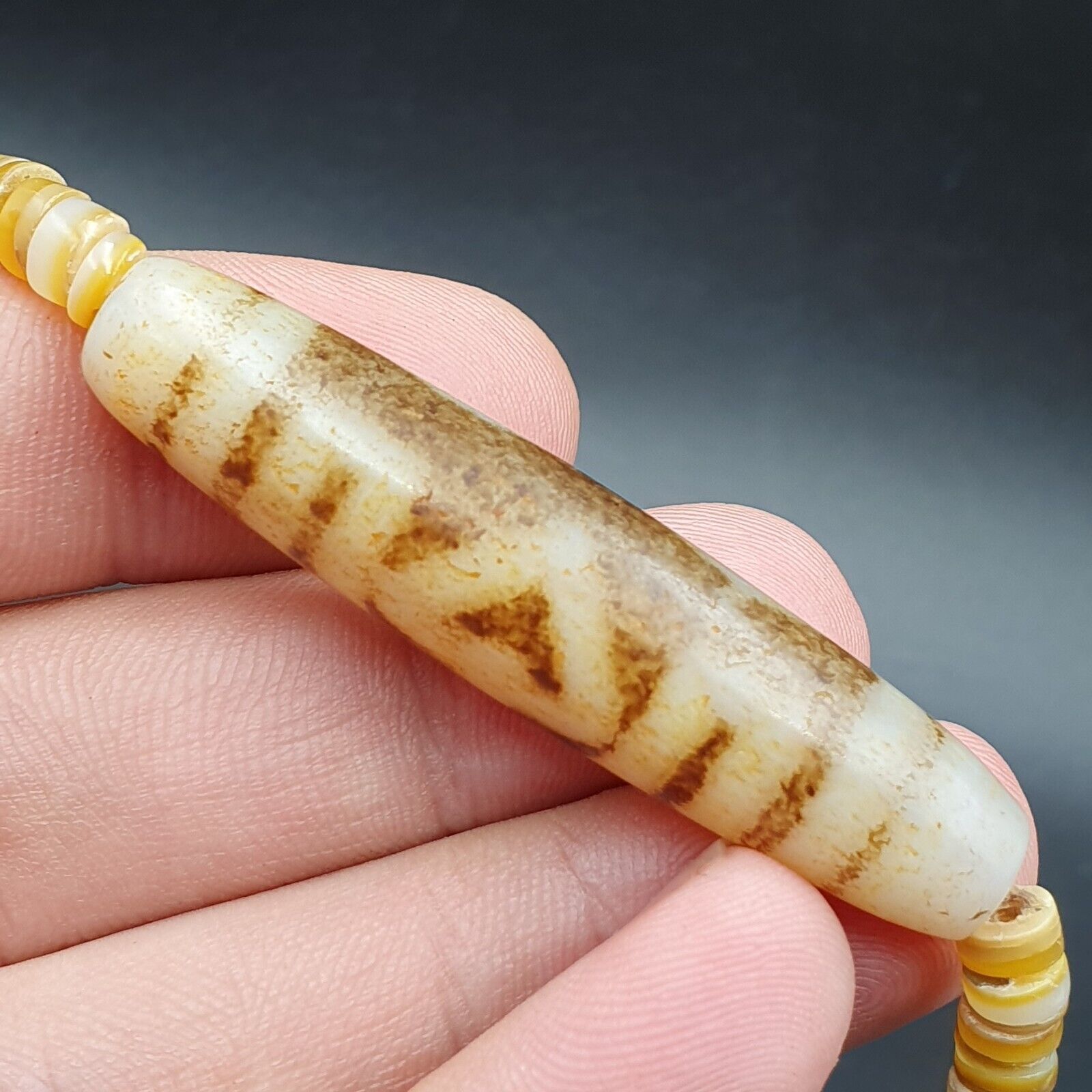 Vintage Antique Agate bead Tibet Himalayan Dzi pendant Necklace
