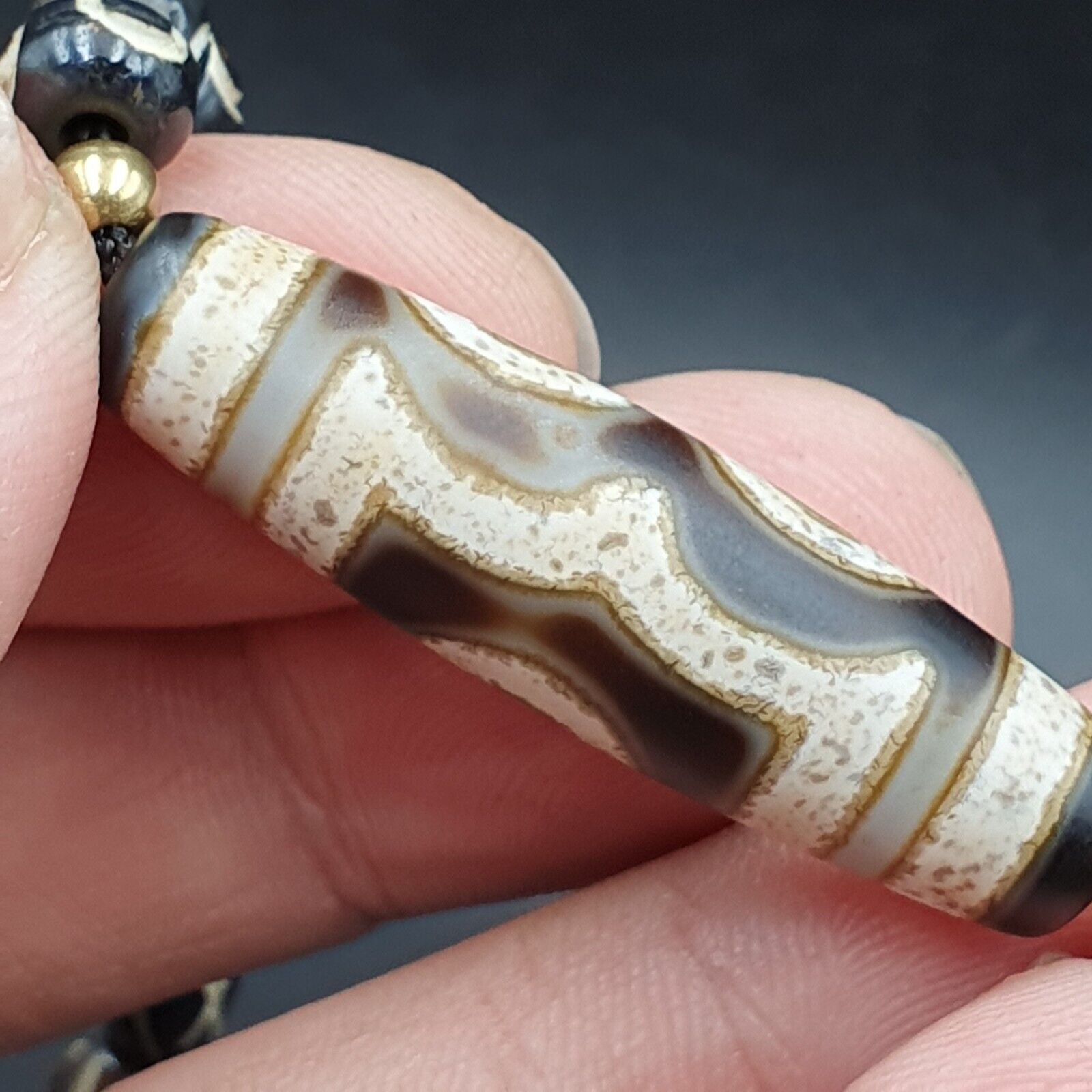 Vintage Antique Agate 3 eye bead Tibet Himalayan Dzi pendant Necklace