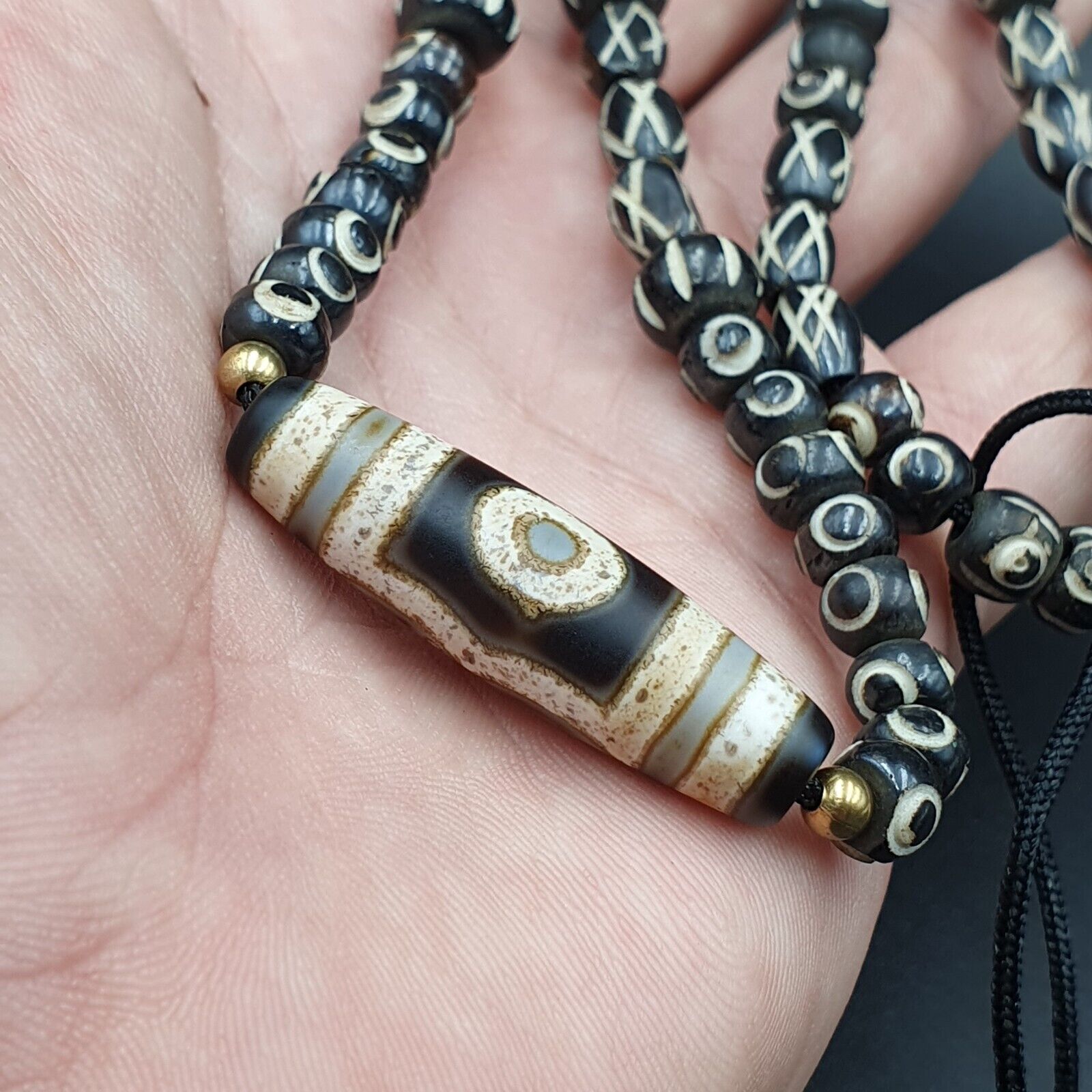 Vintage Antique Agate 3 eye bead Tibet Himalayan Dzi pendant Necklace