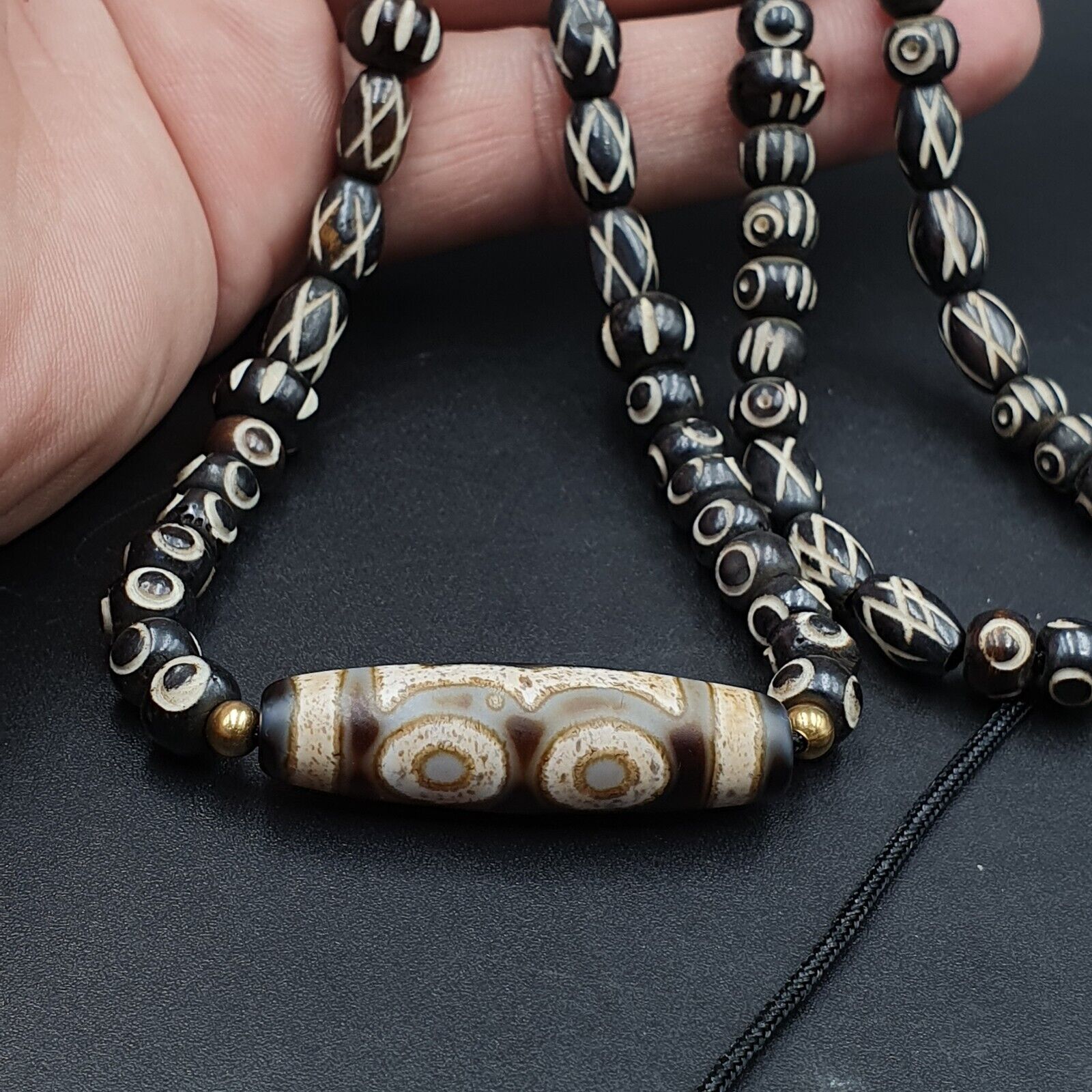 Vintage Antique Agate 3 eye bead Tibet Himalayan Dzi pendant Necklace