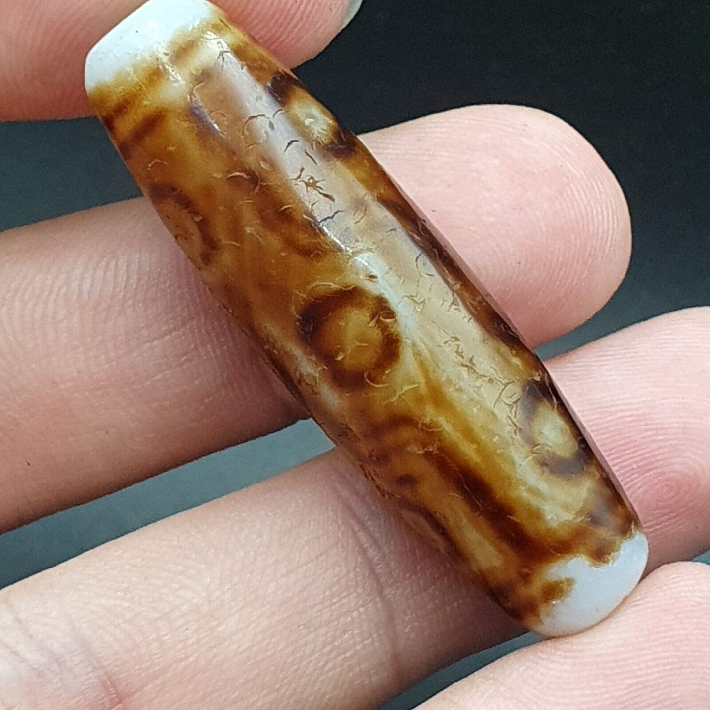 9 眼非常罕見的西藏天珠老護身符古董瑪瑙西藏天珠吊墜