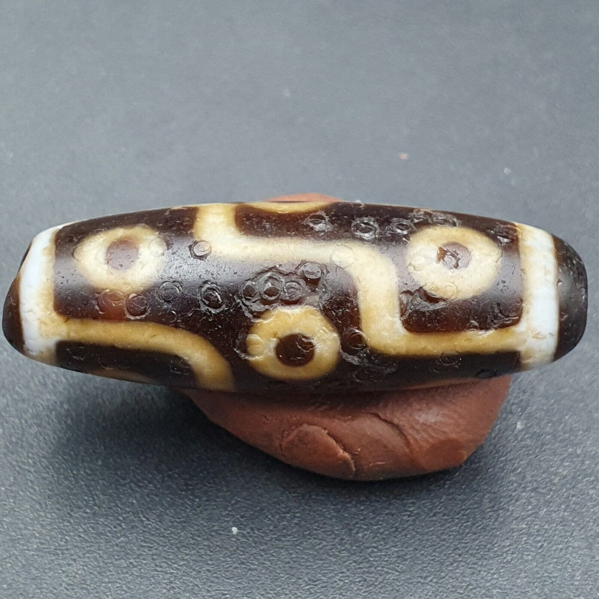 9 Eyes Antique Agate bead Tibet Himalayan Dzi pendant