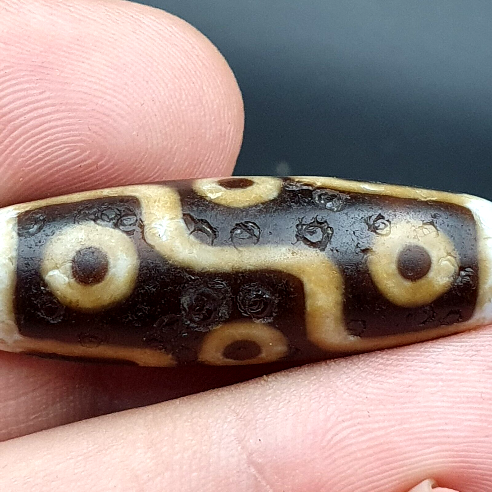 9 Eyes Antique Agate bead Tibet Himalayan Dzi pendant
