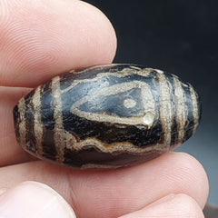 Antique Vintage Tibetan Nepalese Etched Decorated Agate Bead TB-8
