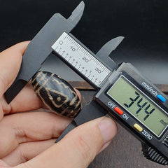 Antique Vintage Tibetan Nepalese Etched Decorated Agate Bead TB-8