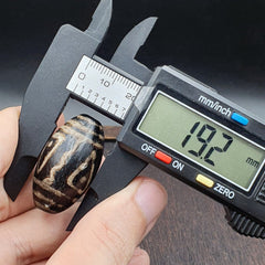 Antique Vintage Tibetan Nepalese Etched Decorated Agate Bead TB-8