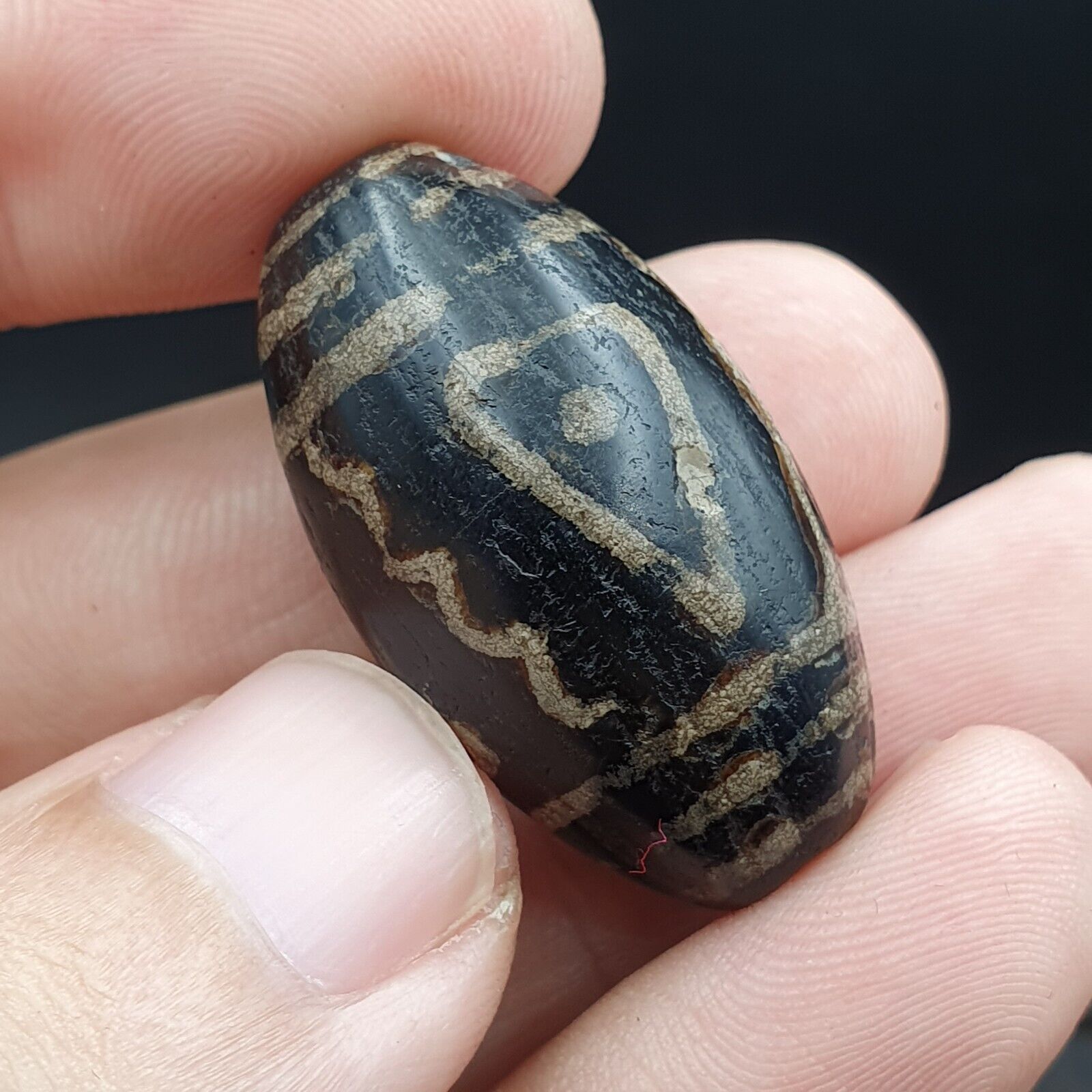 Antique Vintage Tibetan Nepalese Etched Decorated Agate Bead TB-8