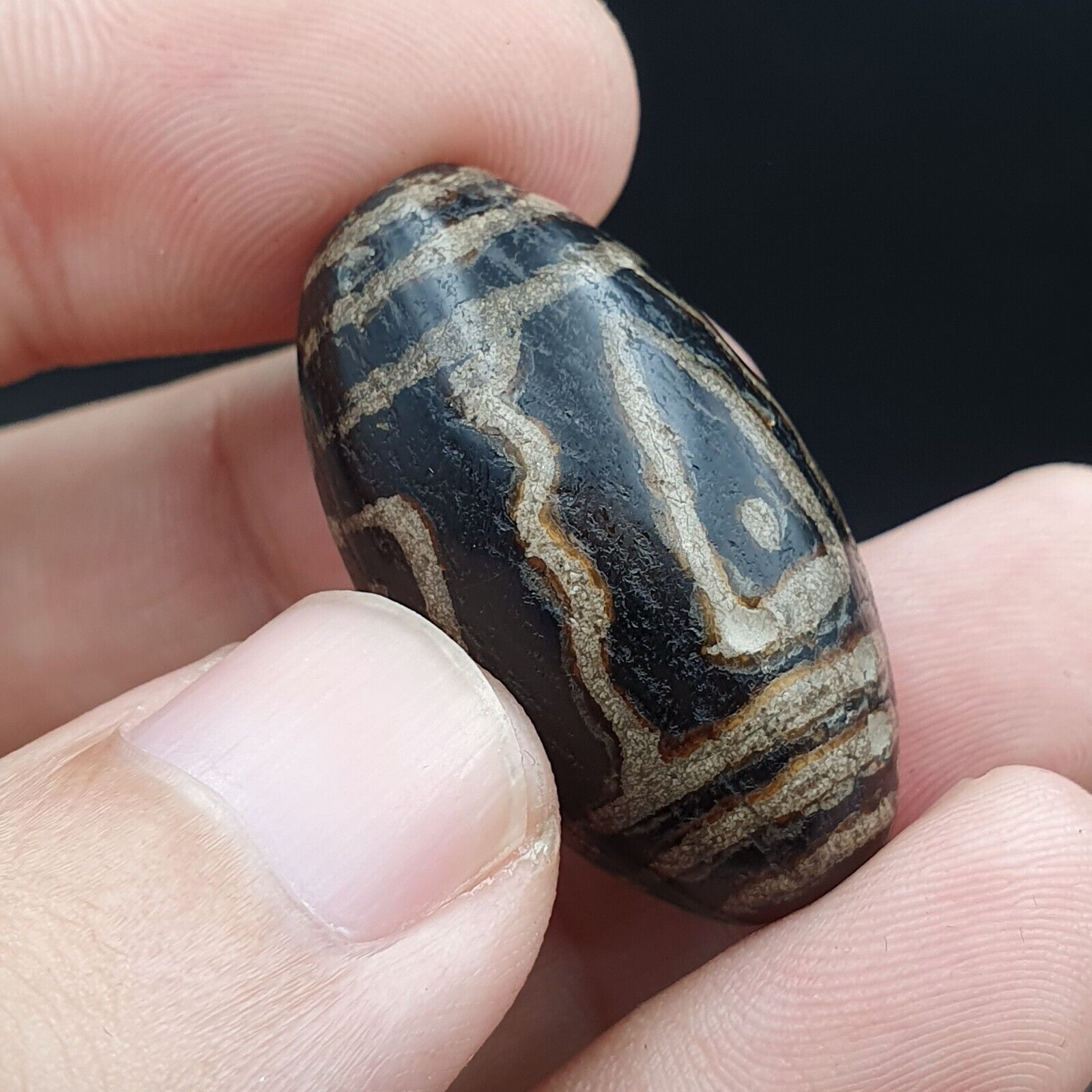 Antique Vintage Tibetan Nepalese Etched Decorated Agate Bead TB-8