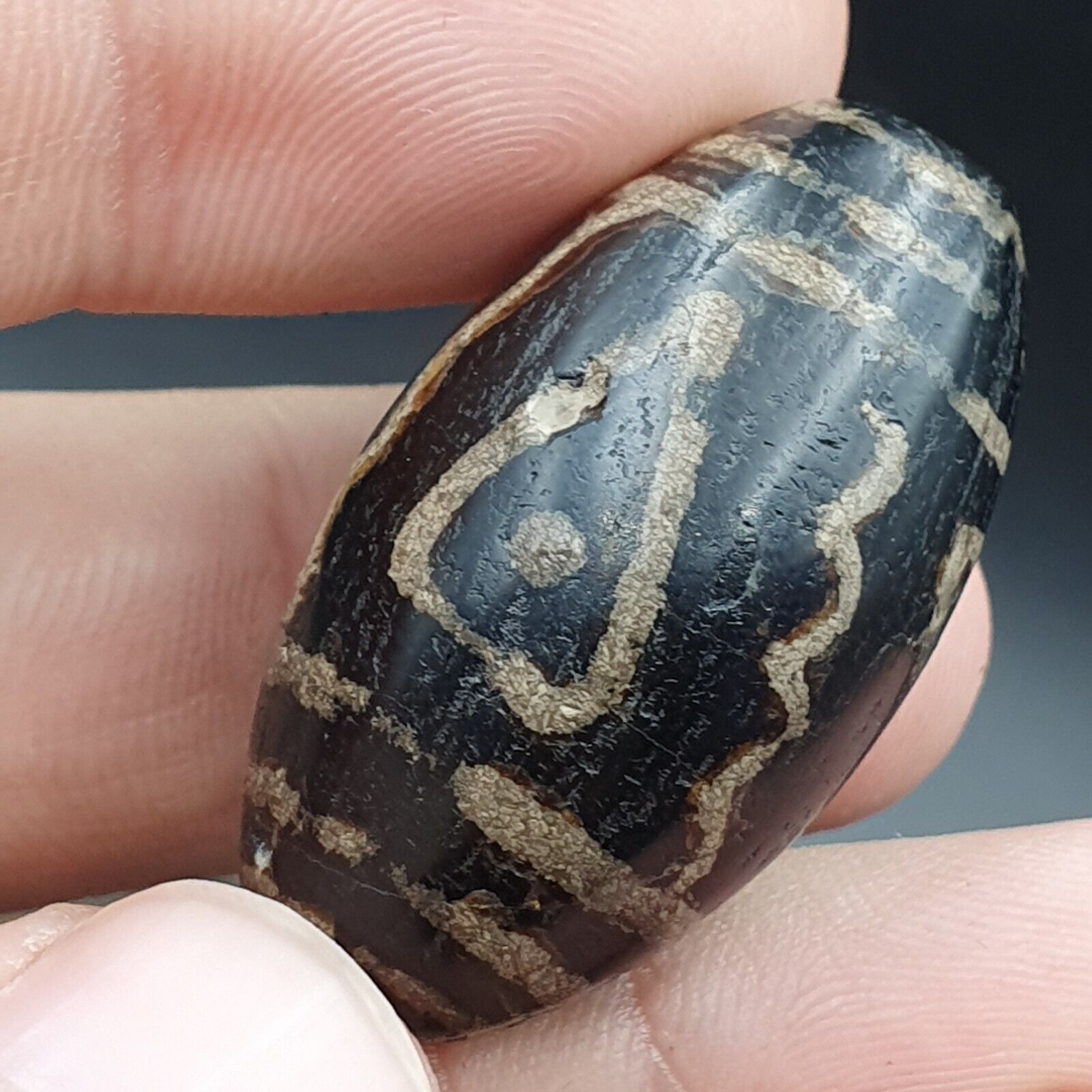 Antique Vintage Tibetan Nepalese Etched Decorated Agate Bead TB-8