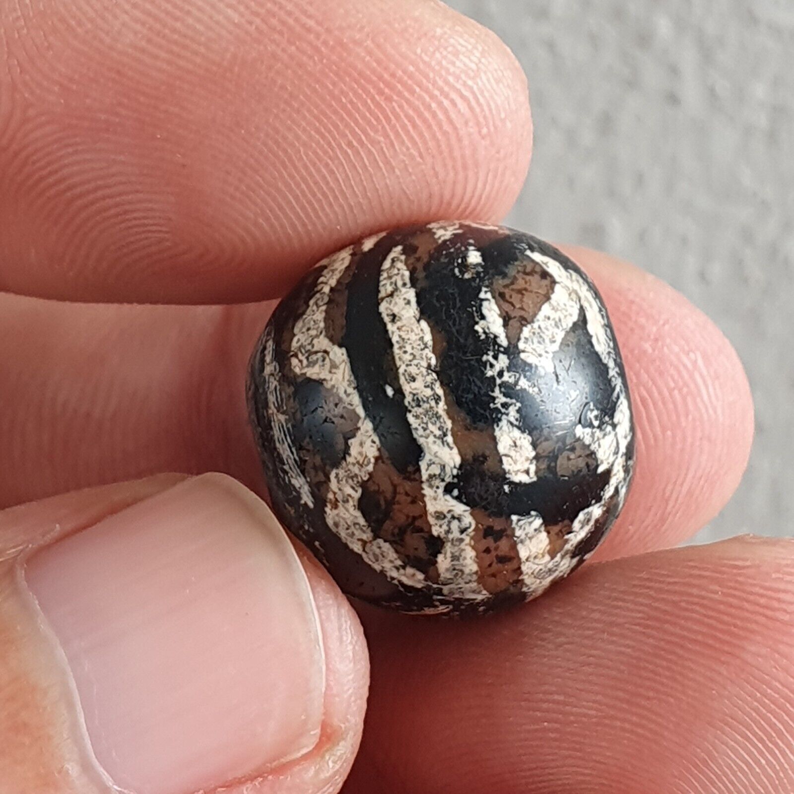 ETA-3 Antique Tibetan Etched Agate Bead Decorated Carnelian Beads