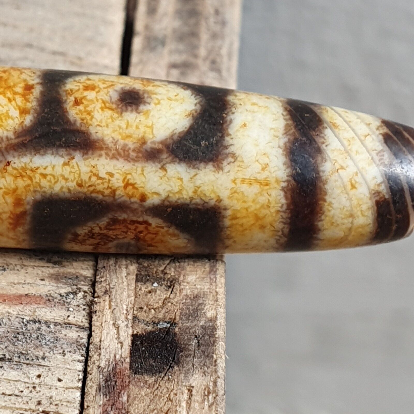 Nepalese Himalayan Tibetan Dzi 6 eyes Spiritual Amulet Mala Bead Unique Beads