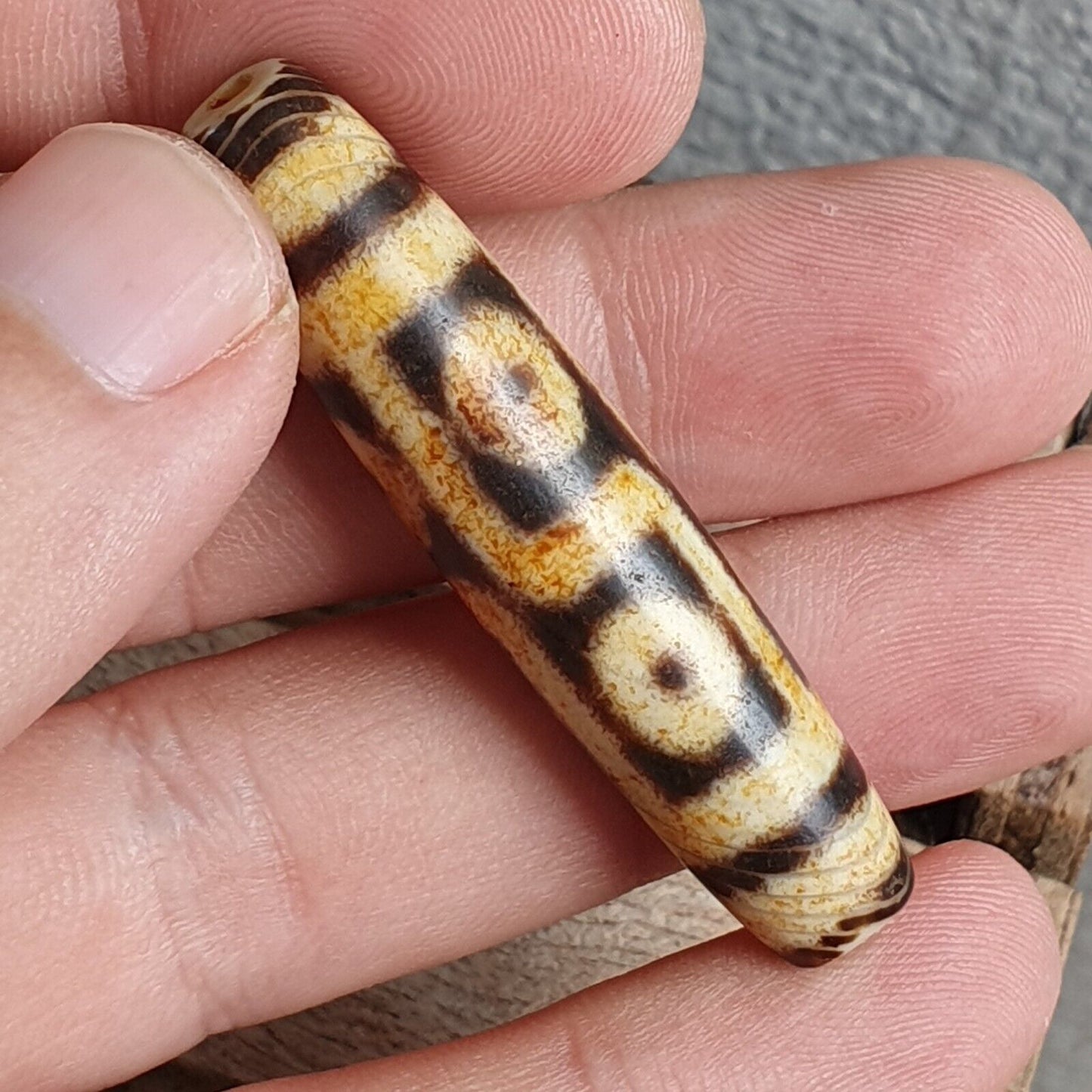 尼泊爾喜馬拉雅藏天珠 6 眼靈性護身符瑪拉珠獨特珠子