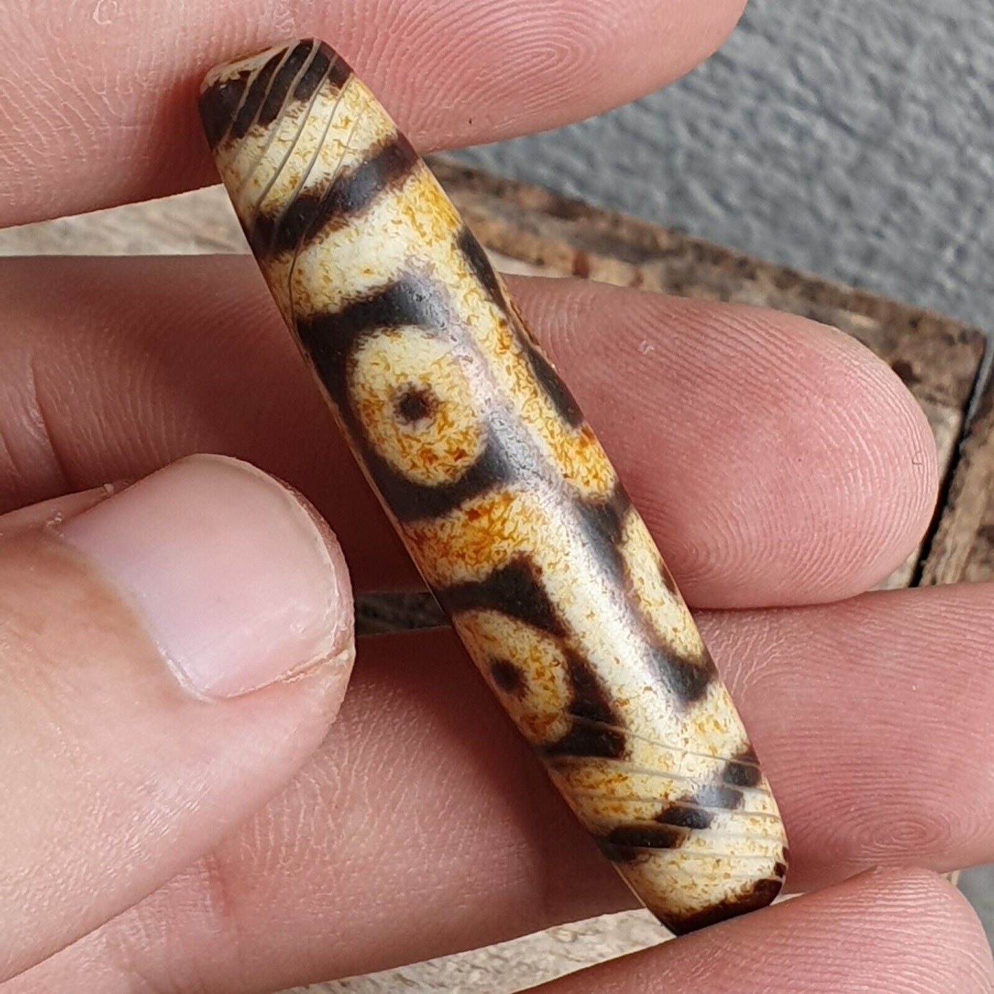 尼泊爾喜馬拉雅藏天珠 6 眼靈性護身符瑪拉珠獨特珠子