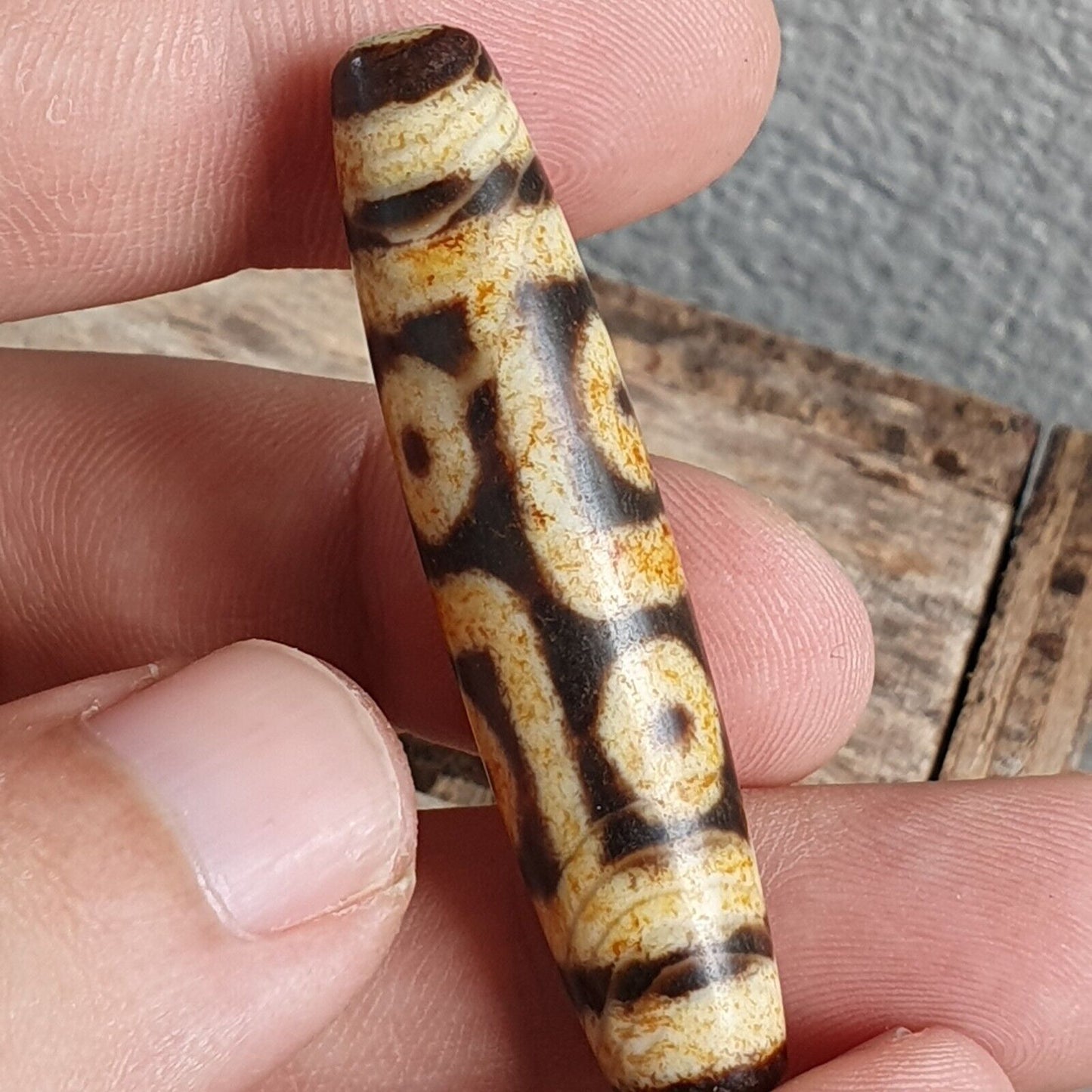 尼泊爾喜馬拉雅藏天珠 6 眼靈性護身符瑪拉珠獨特珠子
