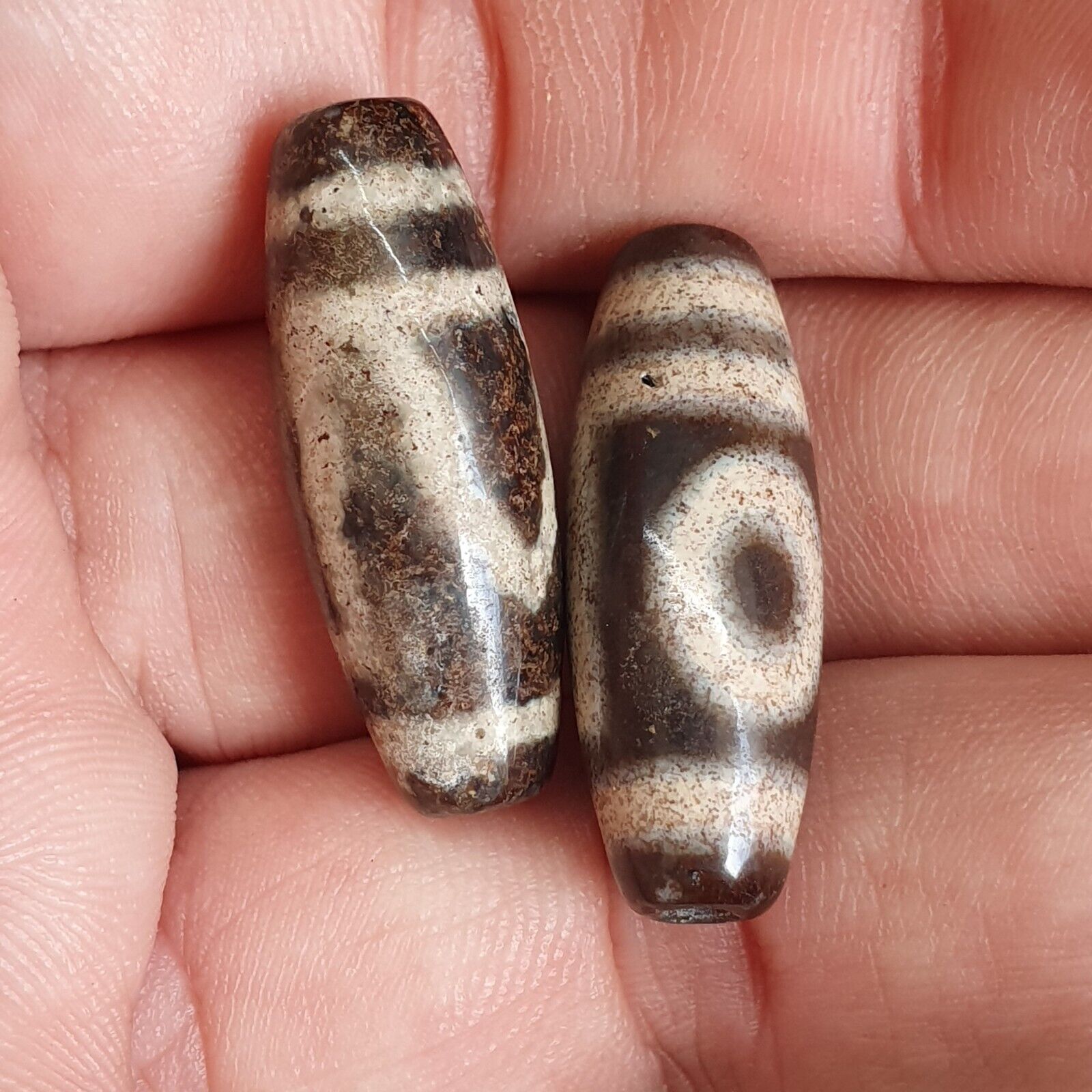 LOT 2 Eye BEADS Tibetan dzi bead old amulet Agate Tibet gzi pendant