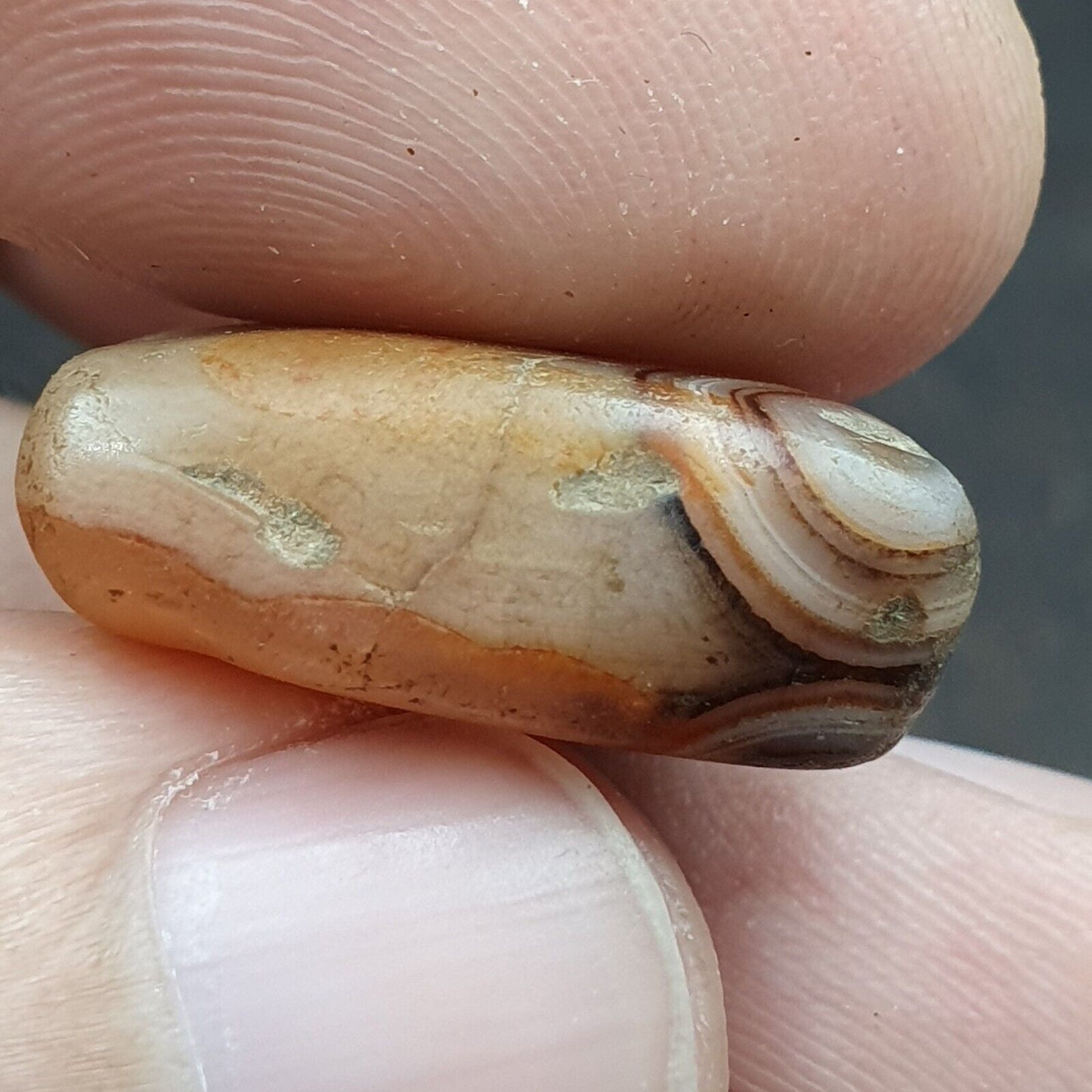 Erstaunliches antikes Khorasan-Perlenamulett mit antiken Augen aus Achatstein
