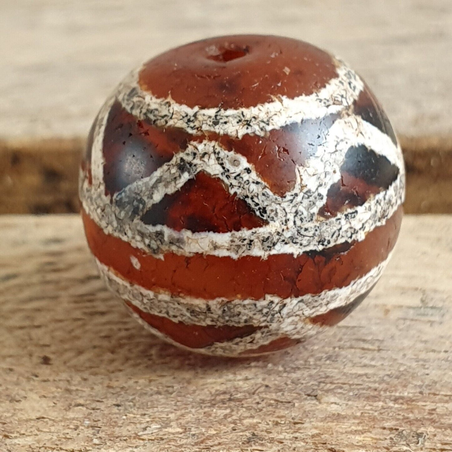 ETA-7 古董西藏蝕刻瑪瑙珠裝飾紅玉髓珠