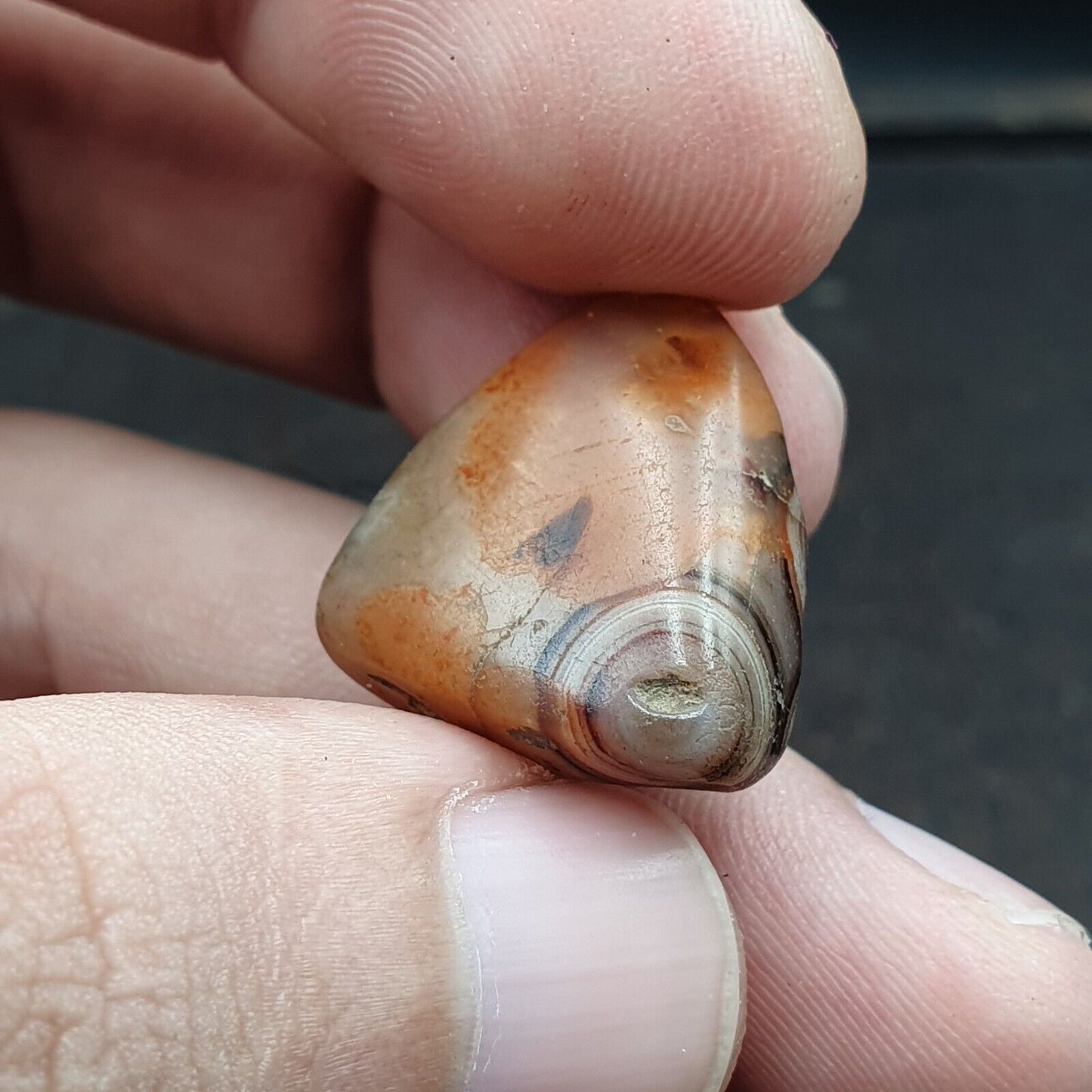 Erstaunliches antikes Khorasan-Perlenamulett mit antiken Augen aus Achatstein