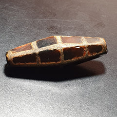 Beautiful HIMALAYAN Nepalese Tibetan South East Asian Etched Agate bead