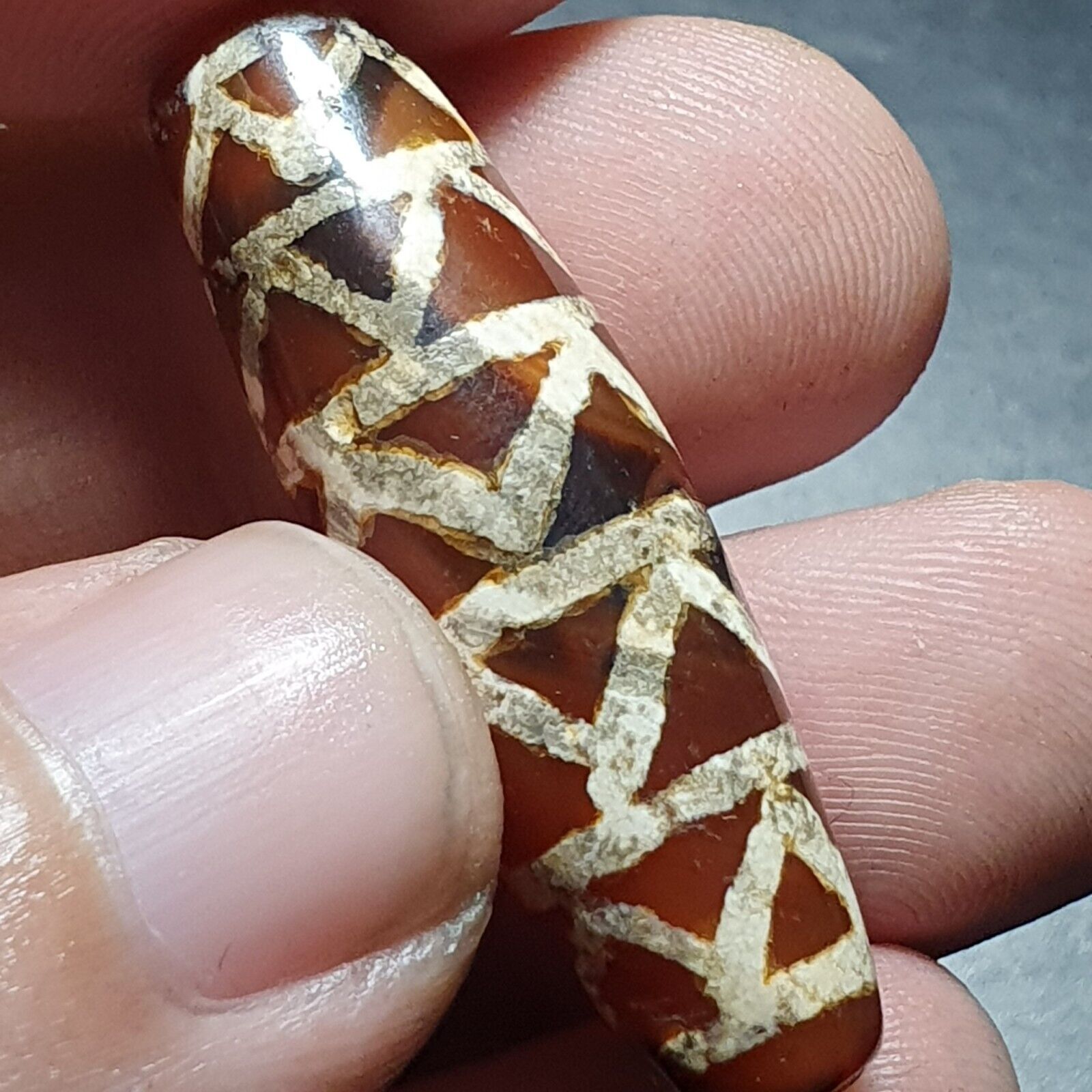 Rare Pattern HIMALAYAN Nepalese Tibetan South East Asian Etched Agate bead