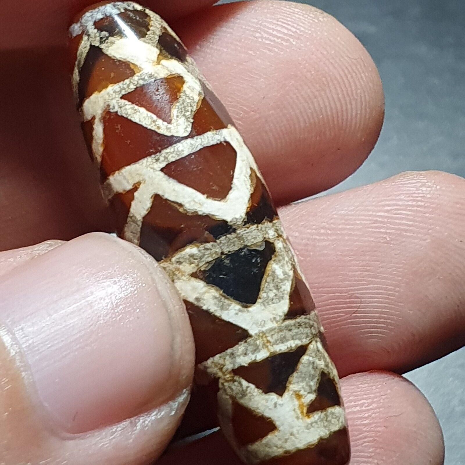 Rare Pattern HIMALAYAN Nepalese Tibetan South East Asian Etched Agate bead