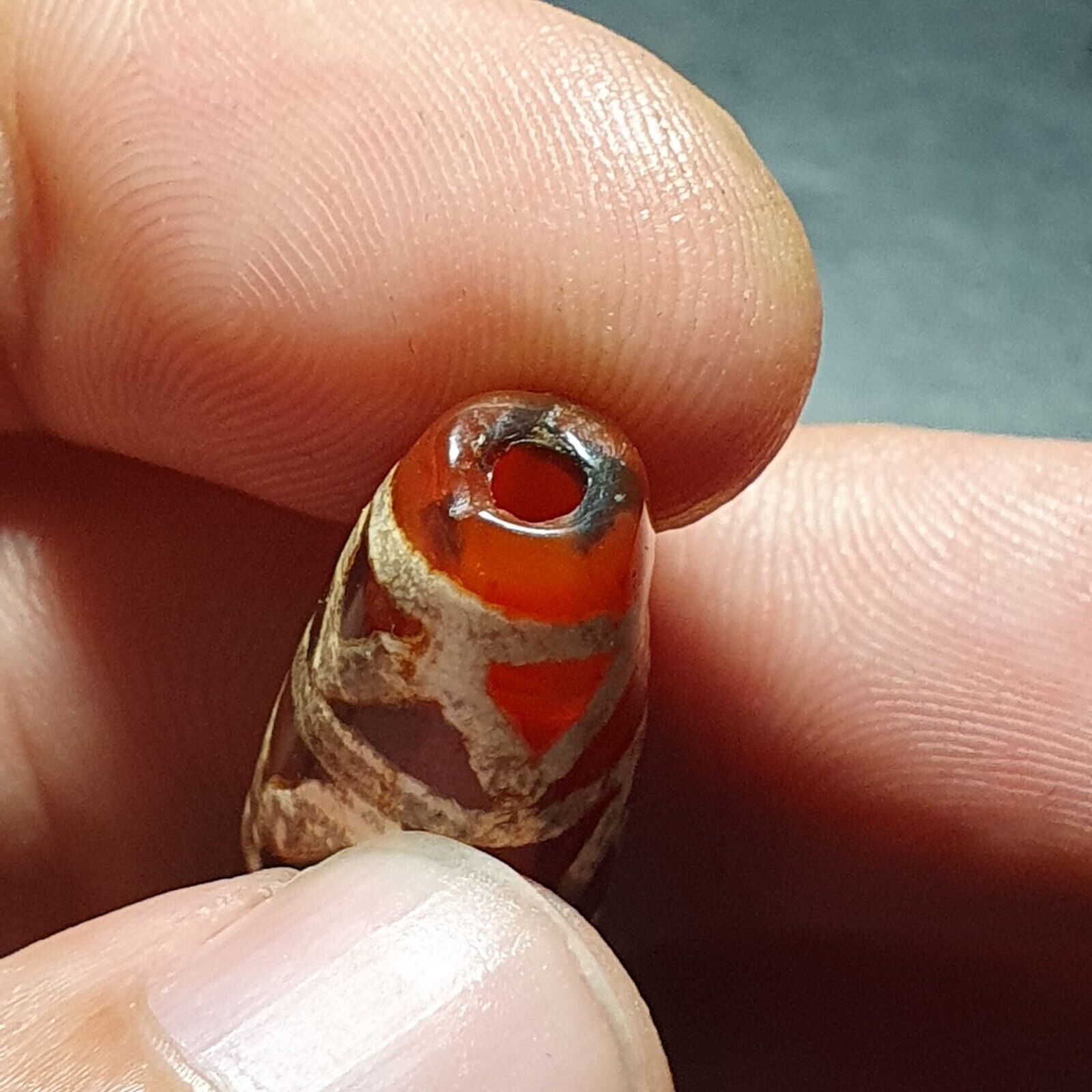 Rare Pattern HIMALAYAN Nepalese Tibetan South East Asian Etched Agate bead