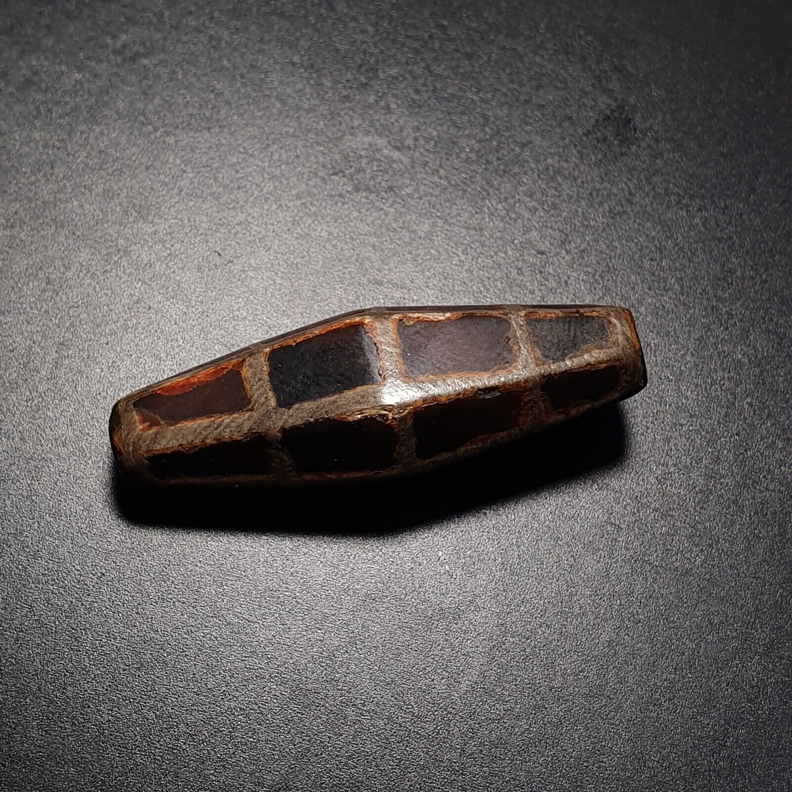 Beautiful HIMALAYAN Nepalese Tibetan South East Asian Etched Agate bead