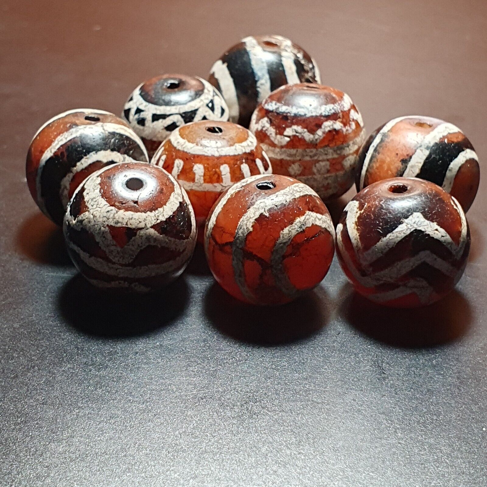 LOT 9 Rare Pattern HIMALAYAN SouthEast Asian Etched Agate beads