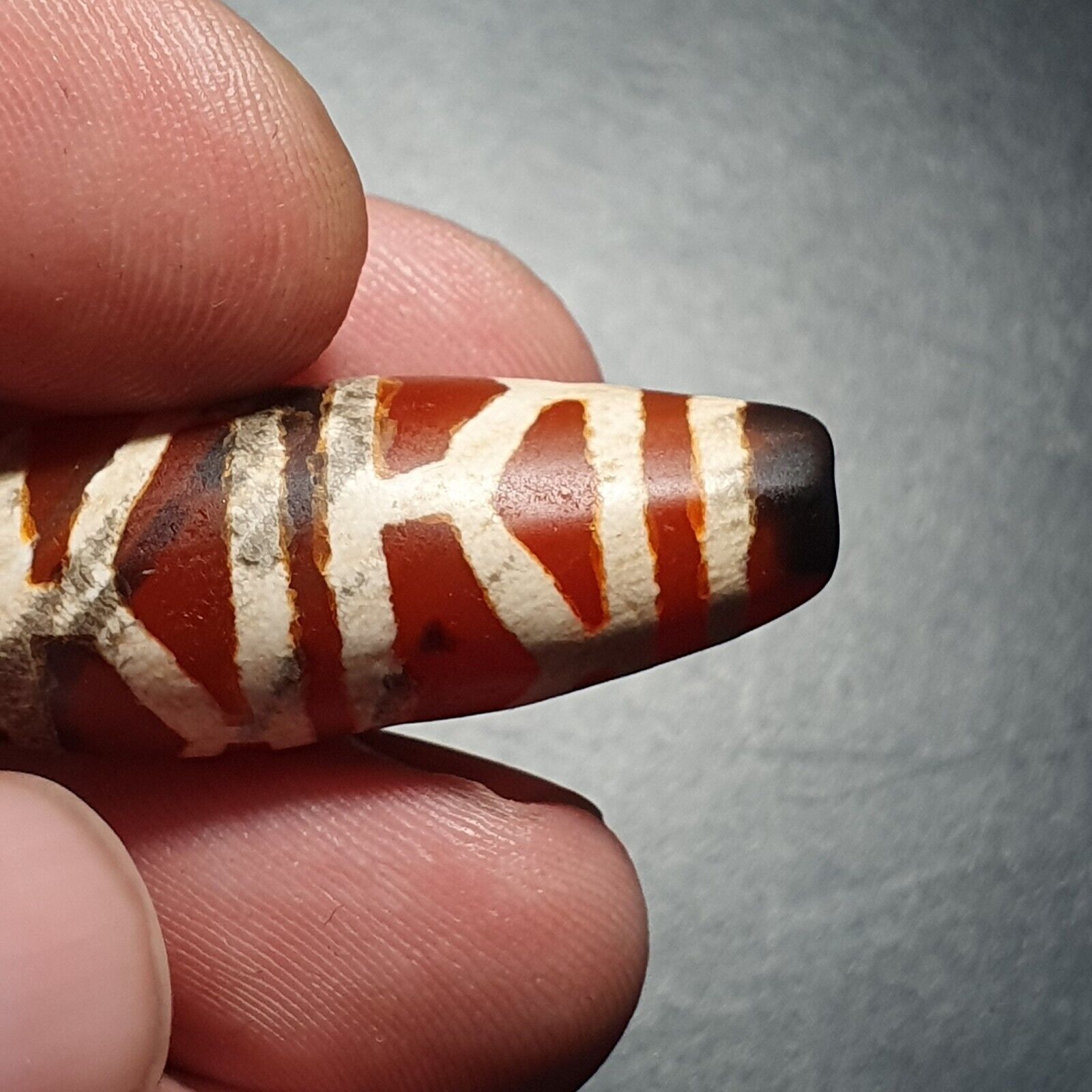 BDET #2 HIMALAYAN Indo Tibetische Zentralasiatische geätzte Achatperlen verzierte Perle