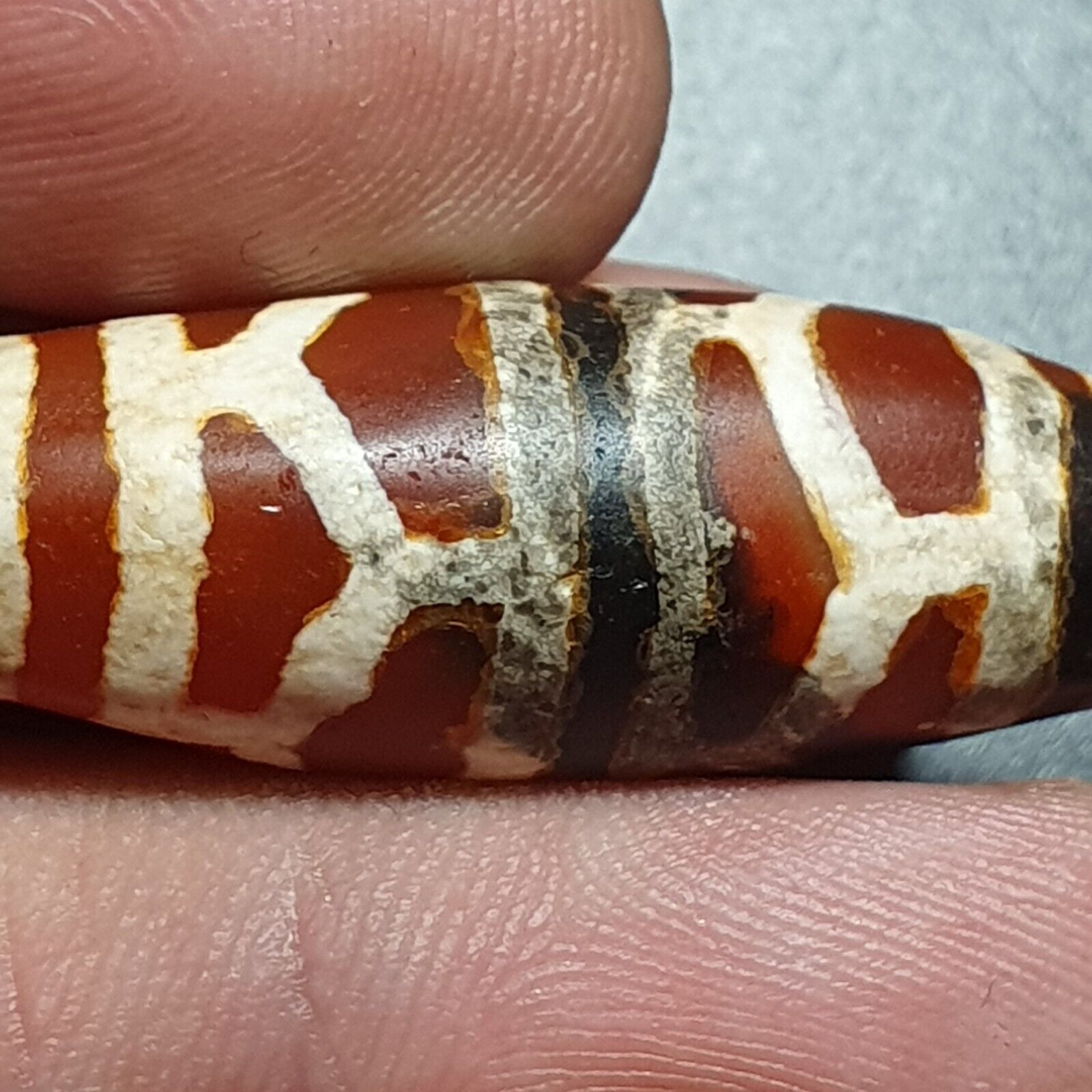 BDET #2 HIMALAYAN Indo Tibetische Zentralasiatische geätzte Achatperlen verzierte Perle