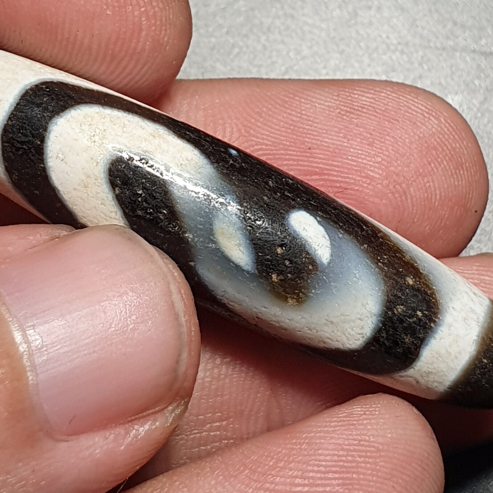 Himalayan Tibetan Dzi S Pattern Spiritual Amulet Mala Bead Unique Beads